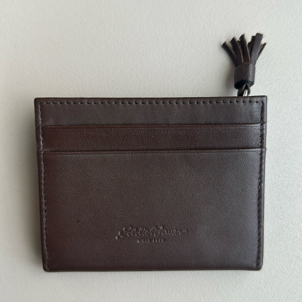 Eddie Bauer brown leather zipper wallet with card slots